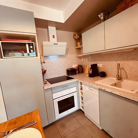 Apartman New Wave - Confort, Piscine Et Parking A 300m De La